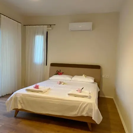 4 Bedroomwith Private Pool Nature Interwined ヴィラ フェティエ