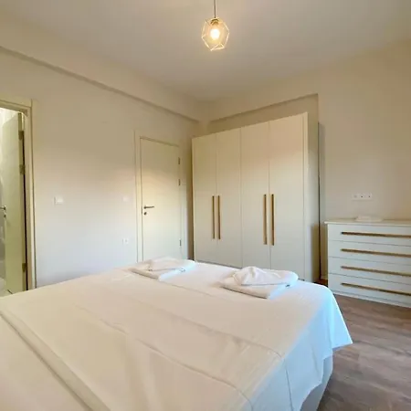 4 Bedroomwith Private Pool Nature Interwined ヴィラ フェティエ