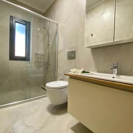 4 Bedroomwith Private Pool Nature Interwined * フェティエ